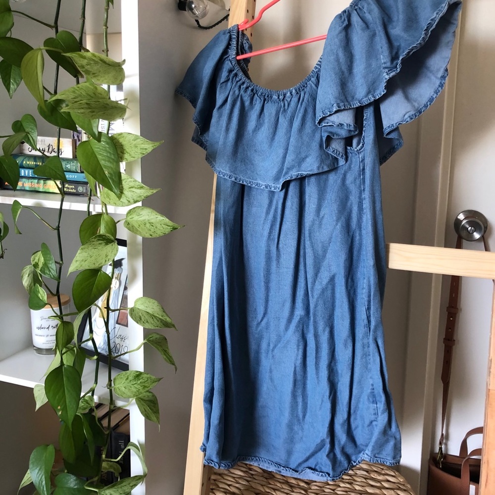 Forever 21 off the shoulder chambray dress